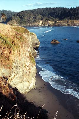 Photographs of the village of Mendocino, California.