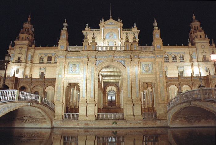 A walk around Sevilla, Spain.