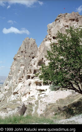 Photographs of Cappadocia, including cave dwellings, cave cities, the village of Cavusin, and the Derrent Valley.